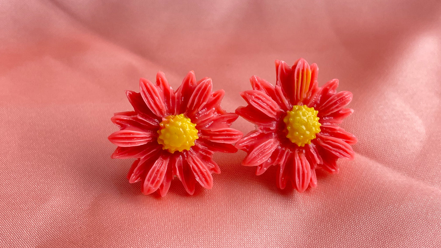 Peach, yellow, ivory flowers